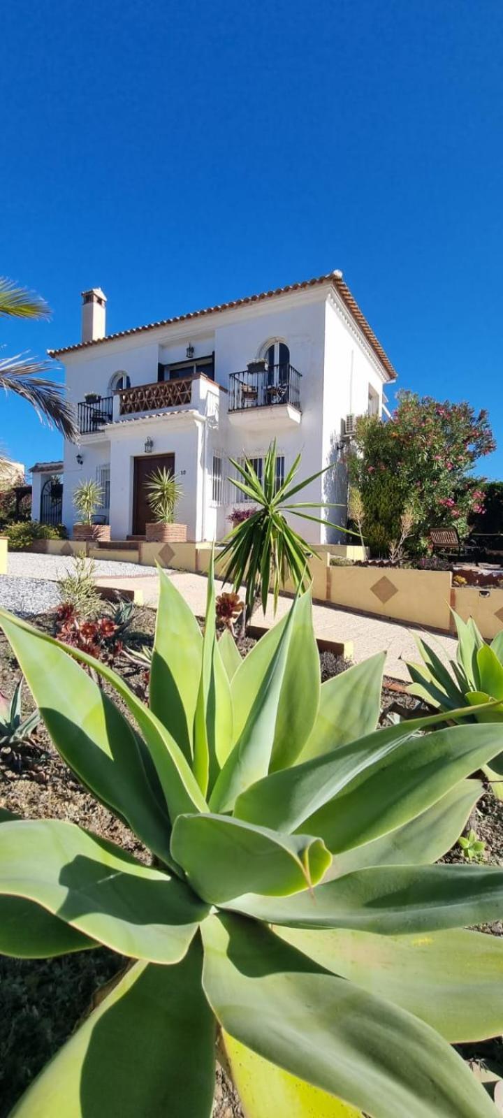 La Vista Vinuela Bed & Breakfast Dış mekan fotoğraf